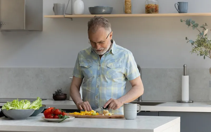 L'alimentation des seniors vivant seuls : menus et astuces