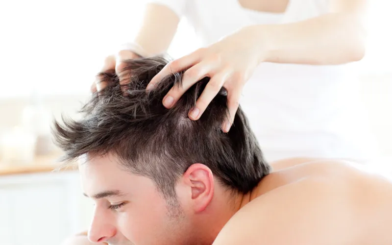 Massage du cuir chevelu : du tonus pour les cheveux