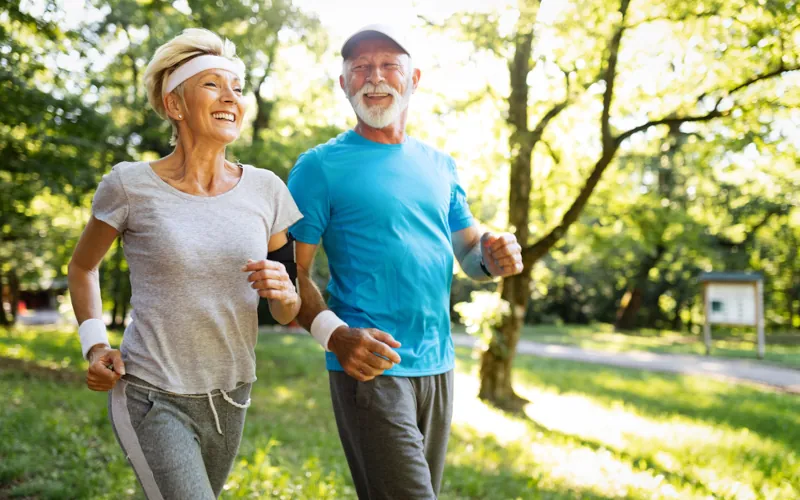 Les meilleures activités physique pour rester en forme après 60 ans