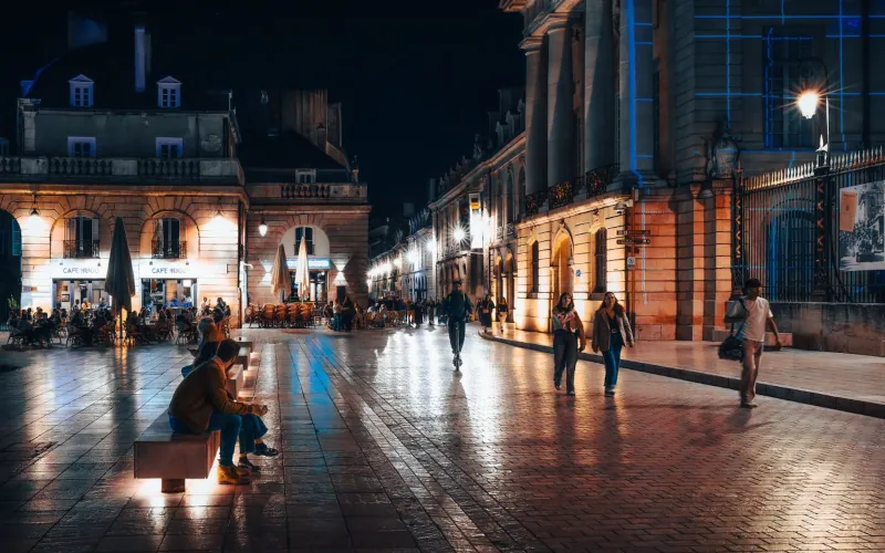 La passeggiata, plus qu'un rituel social : une promenade aux multiples vertus