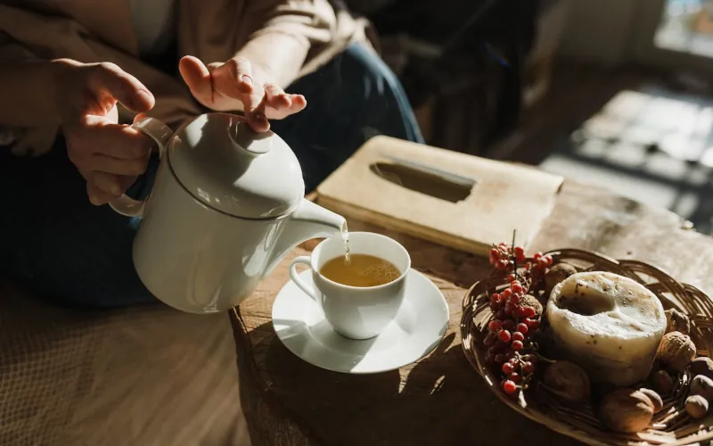 Prendre le thé et enjoliver sa vie